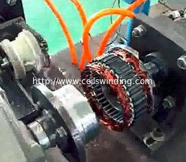 Porcellana Dispositivo pneumatico a macchina di formazione finale dello statore del generatore fornitore