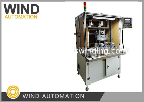 Motore senza spazzole con aghi di statore a poli multi-rivoltibile con dentini segmentati